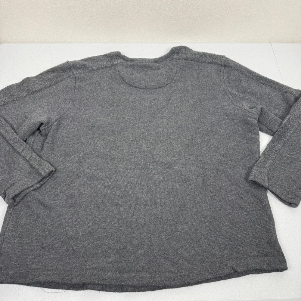 Tommy Bahama Mens XL Gray Textured Knit Long Sleeve Crewneck Sweater Marlin Logo
